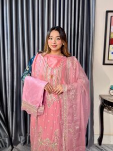 Noor Elegance Premium 4PC Set (Unstitched) // Light Pink Edition - Image 3