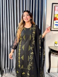Noor-E-Pure Black / Embroidered 4pc Set (Unstitched / Stitched ) - Image 5