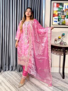 Deep Pinky Unstitched 4pc Set // New Arrival Collection - Image 3
